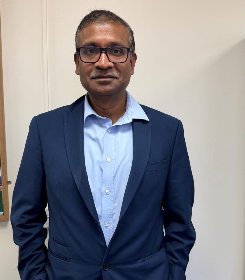 Dr Raj Sankar